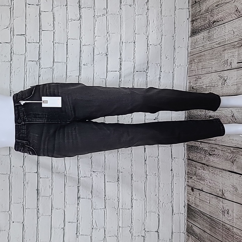 Good American Good Mom High Rise Tapered Leg Jeans in Black  - NWT